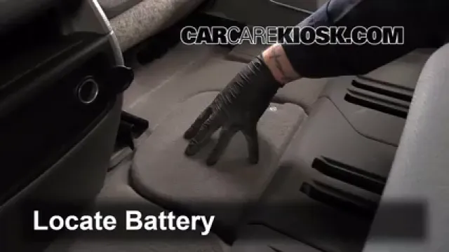 2012 Chevrolet Traverse LS 3.6L V6 Battery Replace